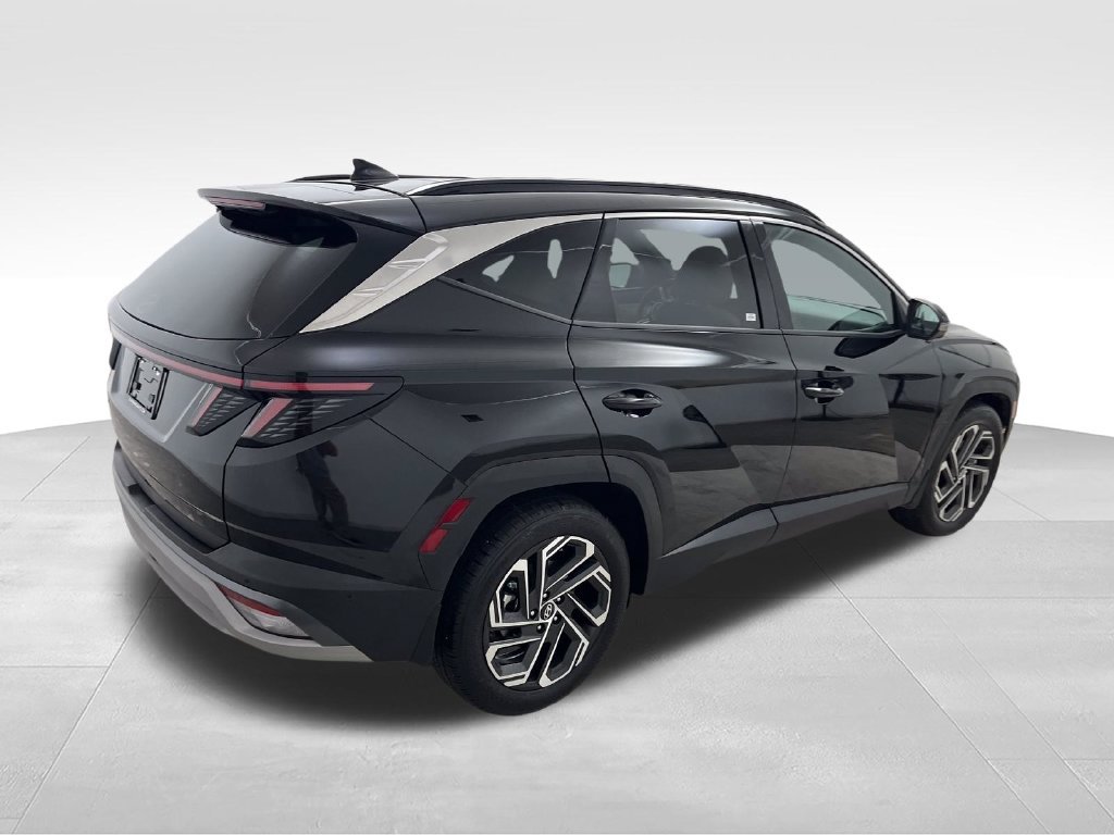 Used 2026 Black Hyundai Limited image 5