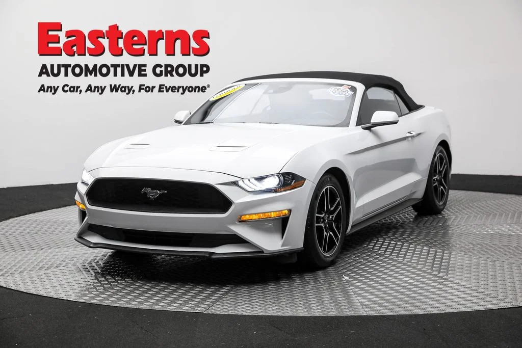 Used 2022 White Ford EcoBoost Premium image 33