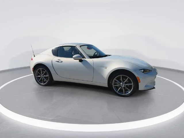 Used 2017 White Mazda Grand Touring image 9