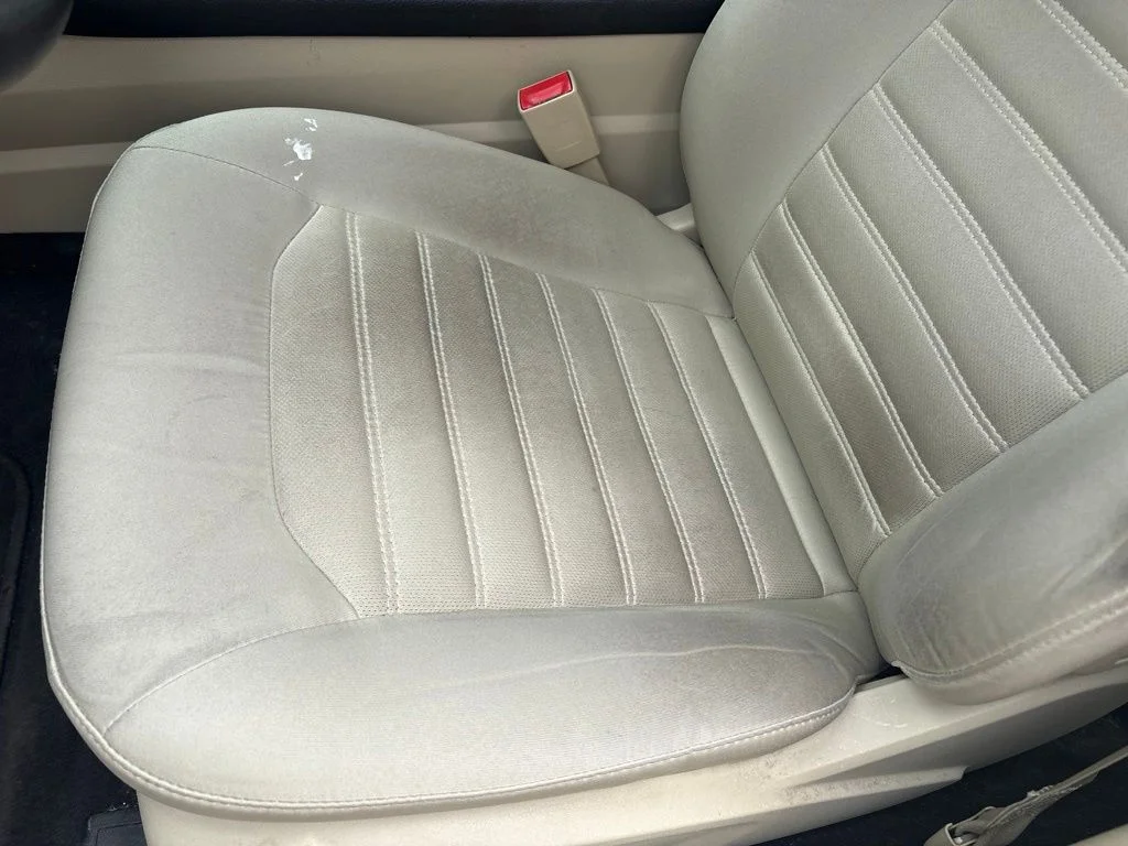 Used 2014 Tuxedo Black Metallic Ford SE image 12