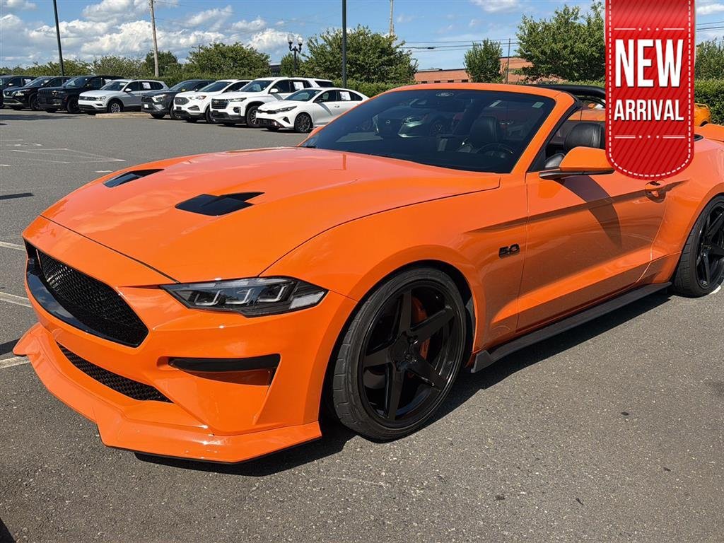 Used 2021 Twister Orange Tri-Coat FORD GT COYOTE image 1