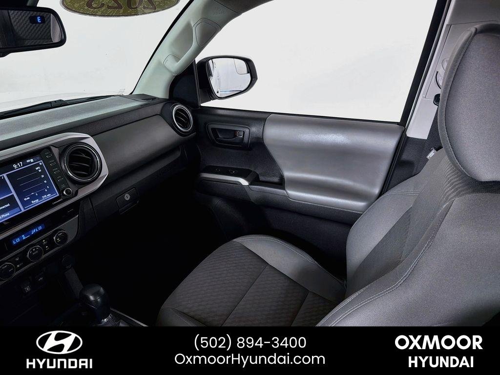 Used 2023 Ice Cap Toyota SR5 image 21