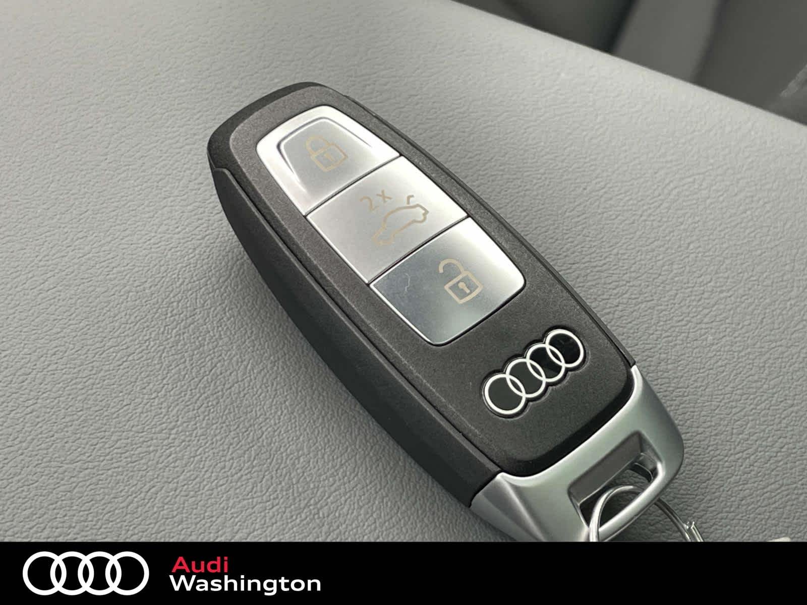 New 2026 V6V6/Green Audi S line image 4