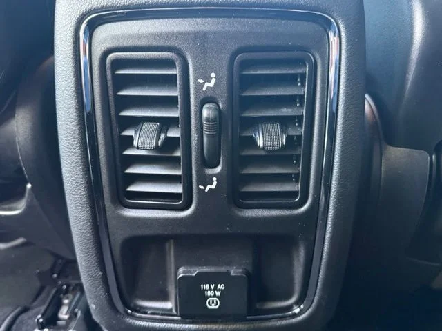 Used 2020 Granite Crystal Metallic Clearcoat Jeep Altitude image 26