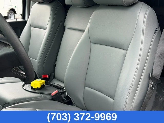New 2026 Oxford White Ford XL image 21