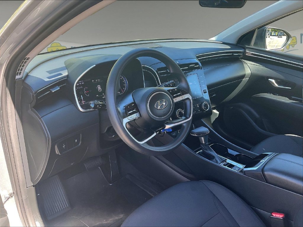 Used 2024 Silver Hyundai SE image 8