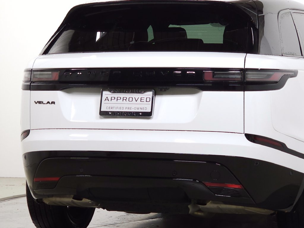 Certified Used 2026 White Land Rover Dynamic SE image 8