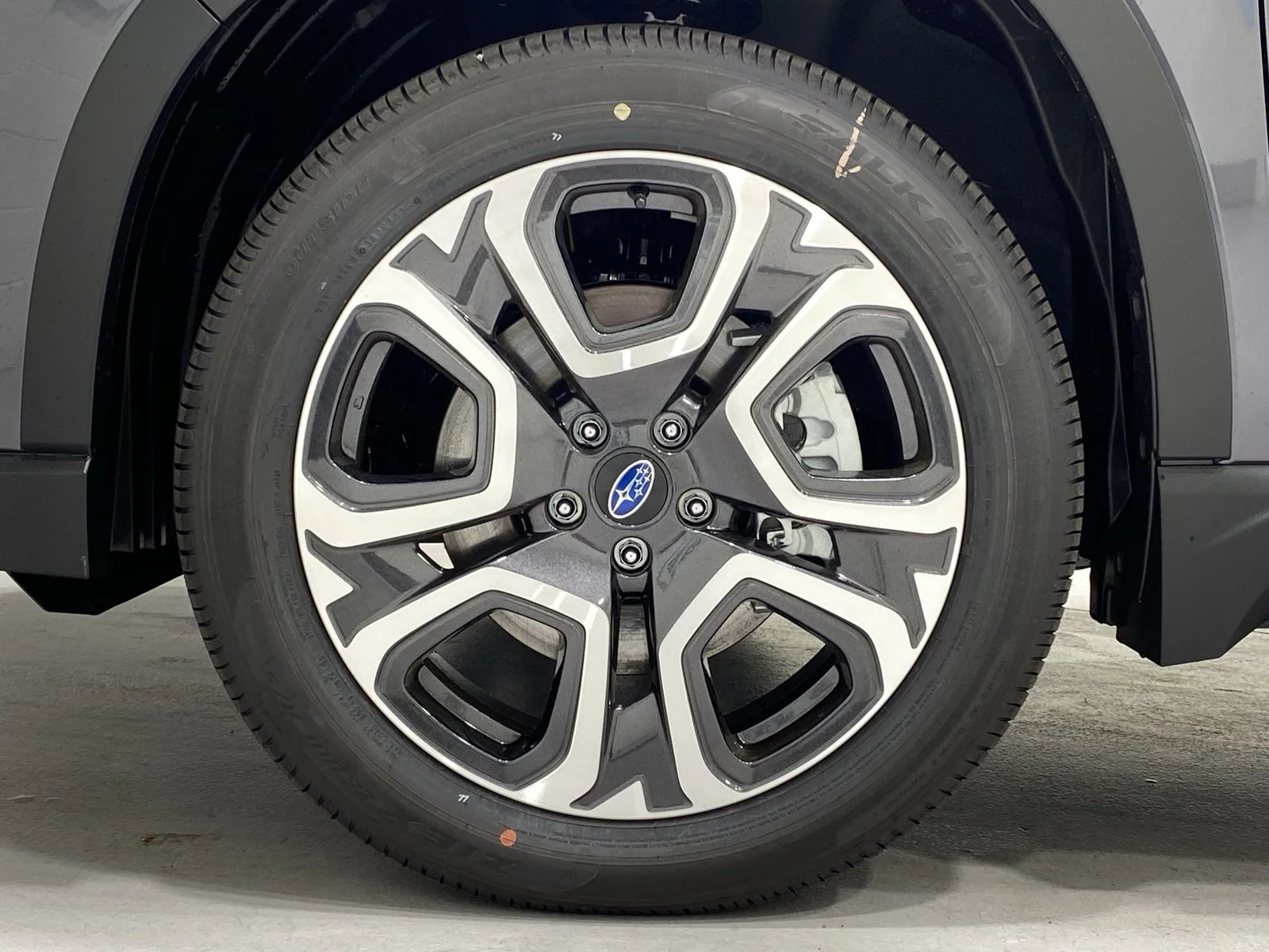 2026 Subaru Ascent Limited - Photo 10