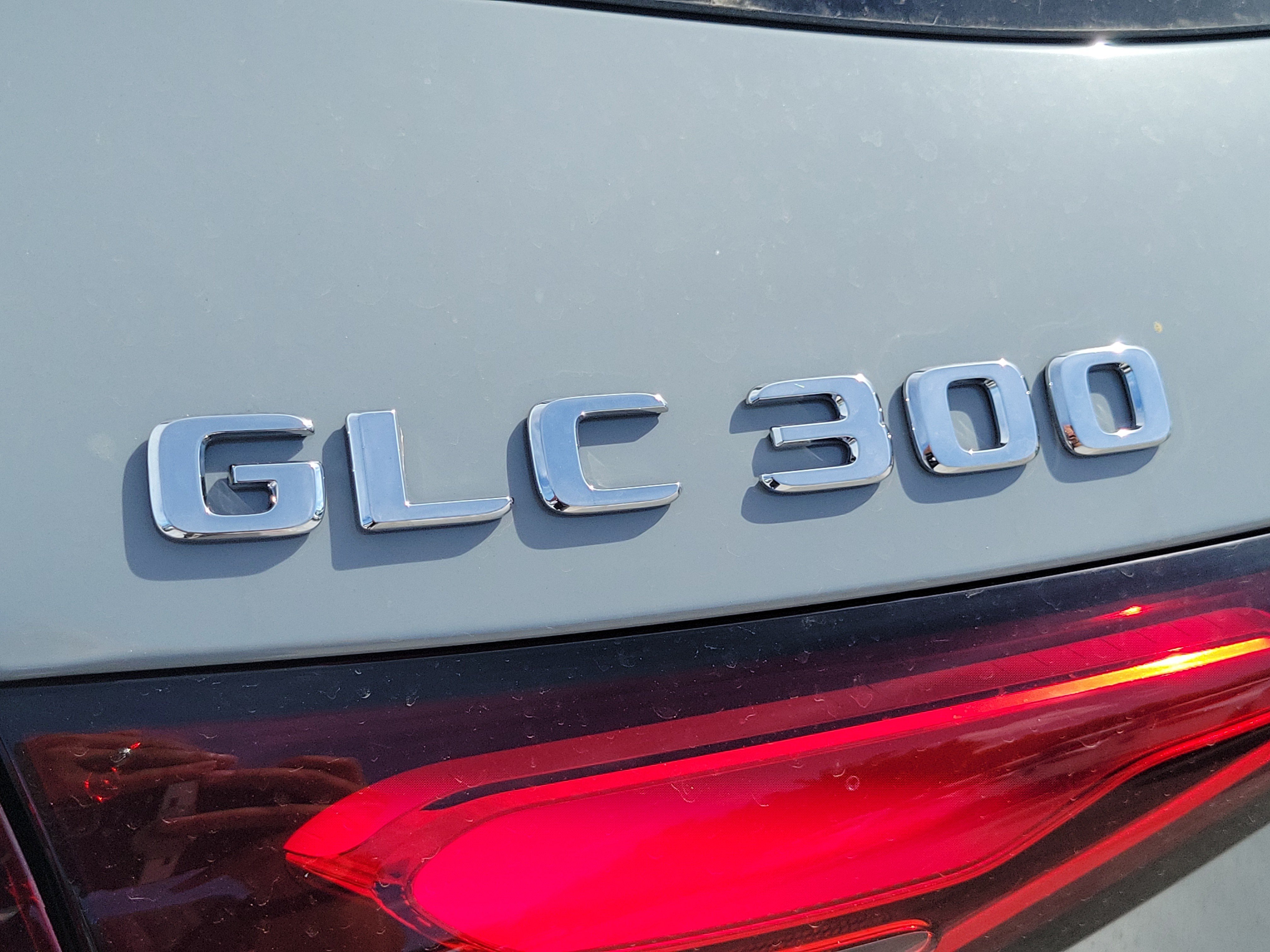 New 2026 MANUFAKTUR Alpine Grey Mercedes-Benz GLC 300 image 38