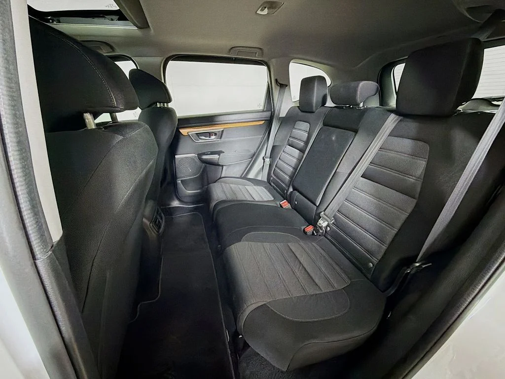 Used 2022 White Honda EX image 19