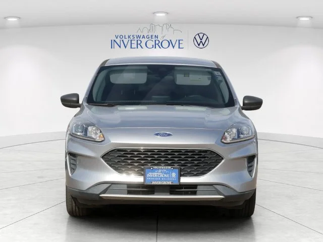 Used 2022 Ford Escape SE with VIN 1FMCU0G69NUA57224 for sale in Inver Grove Heights, Minnesota
