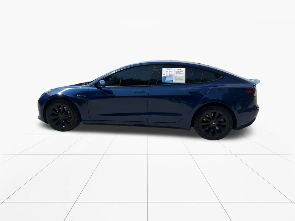 Used 2023 Deep Blue Metallic Tesla Base image 4