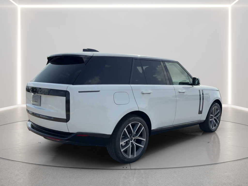 New 2026 Fuji White Land Rover SE image 5