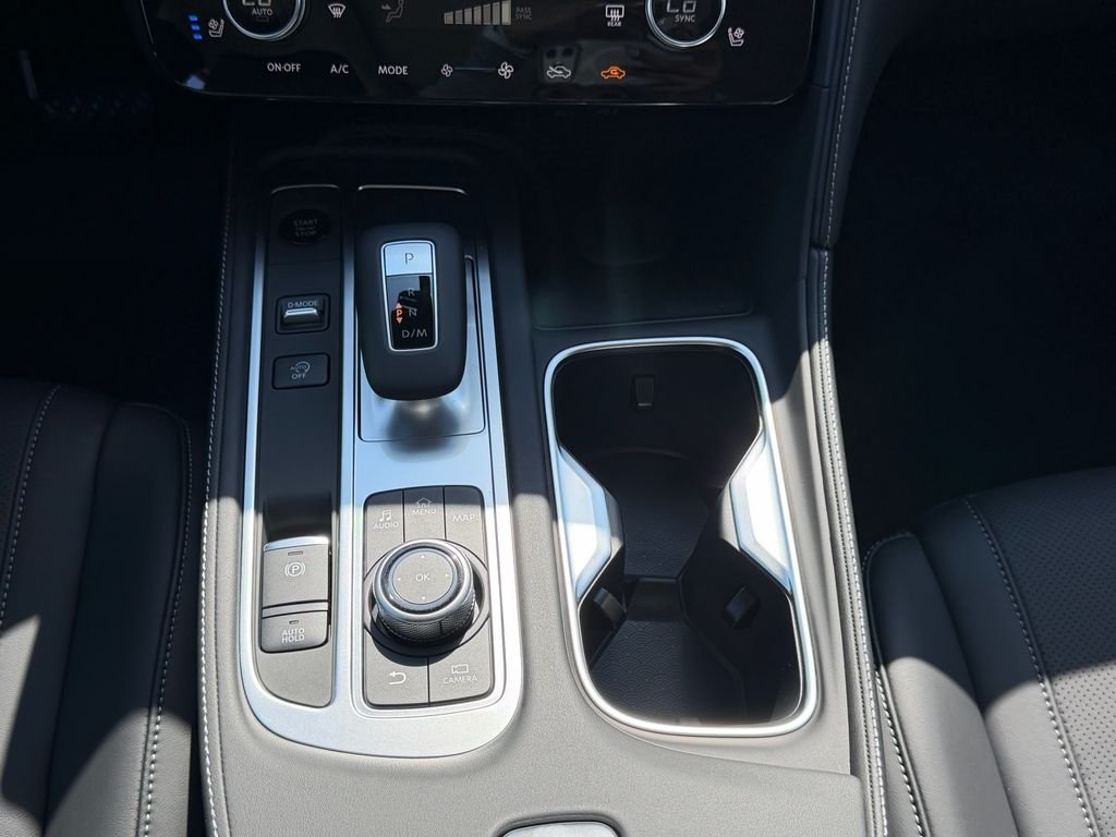 New 2027 GRAND BLUE INFINITI Luxe FWD image 20