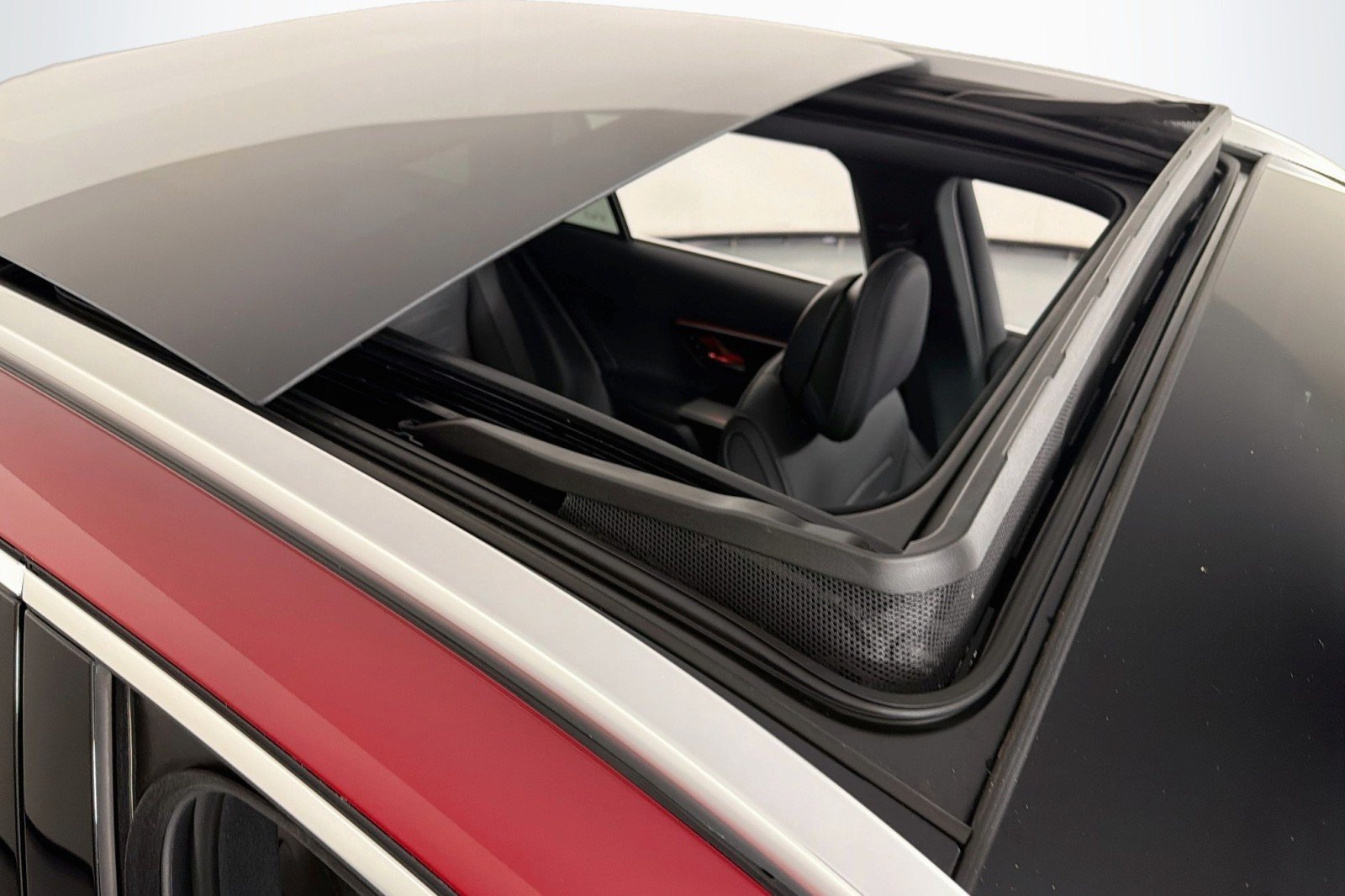 New 2026 MANUFAKTUR Patagonia Red Metallic Mercedes-Benz GLC 300 4MATIC® SUV image 21