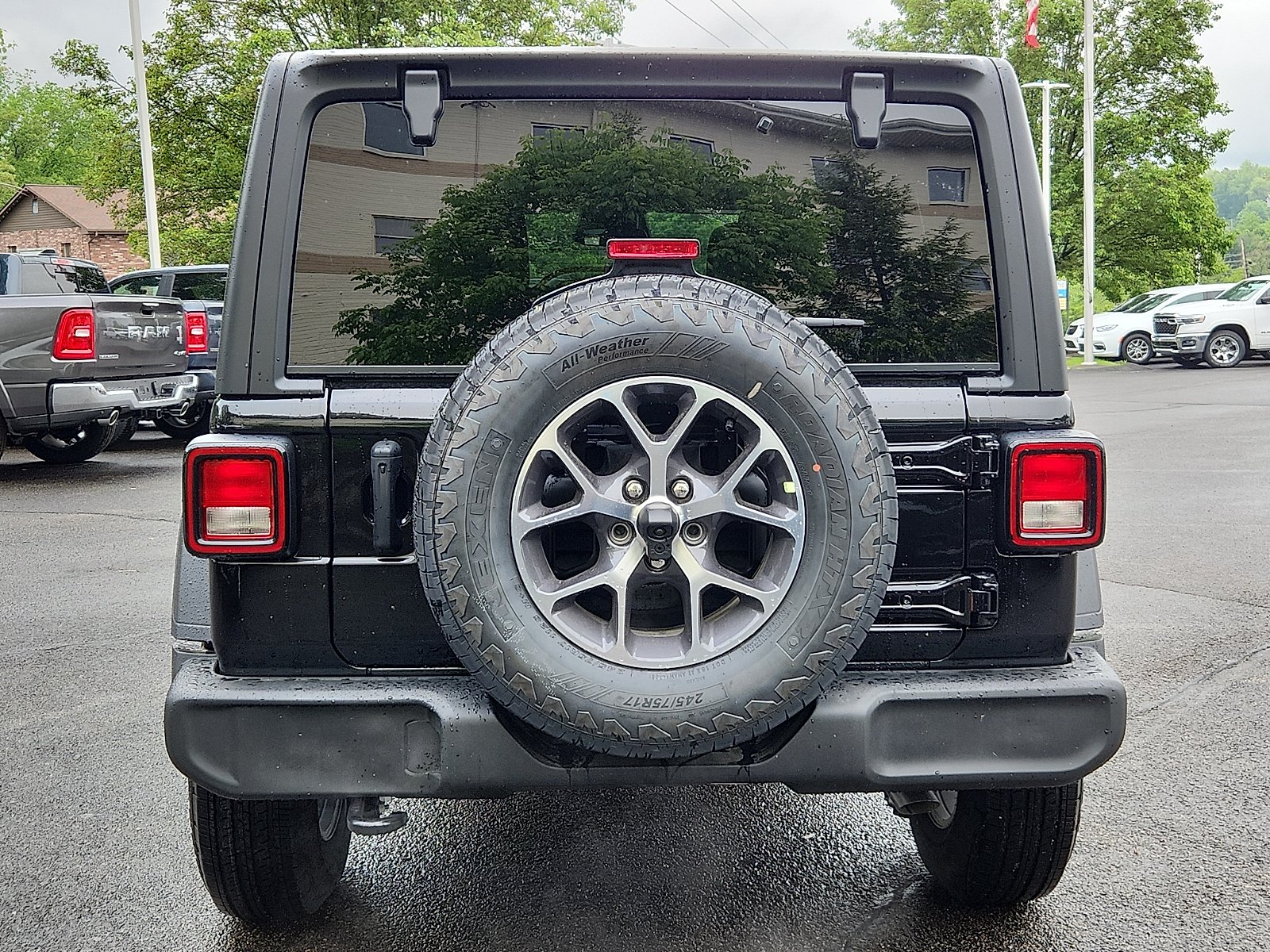New 2026 Black Clear-Coat Exterior Paint Jeep Sport S image 5