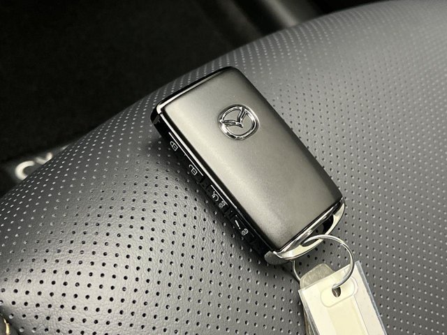 2026 Mazda CX-70 Premium Package - Photo 27