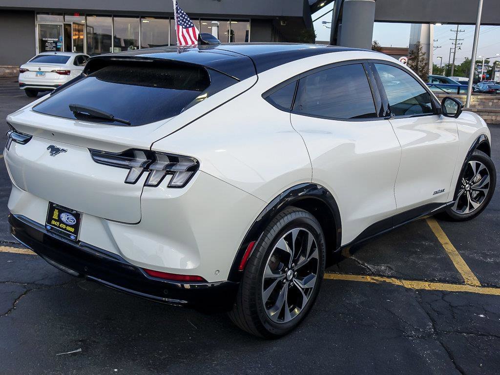 Used 2023 White Metallic Ford Premium image 10