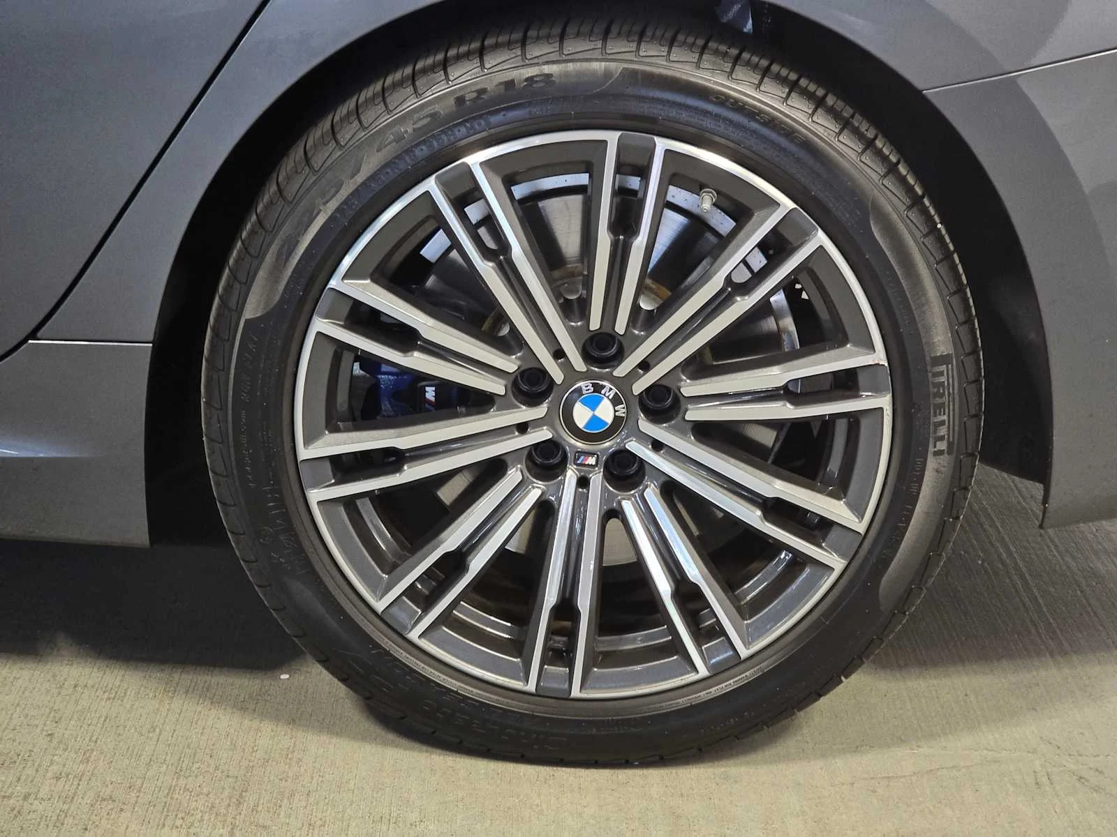 Used 2021 Mineral Gray Metallic BMW xDrive image 8