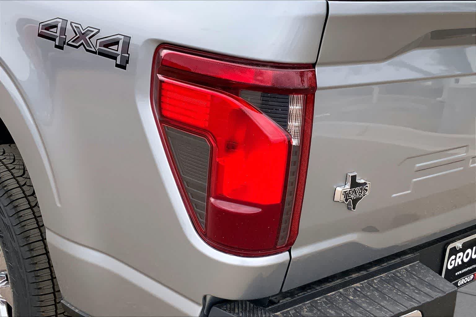 New 2026 Iconic Silver Metallic Ford XLT image 14