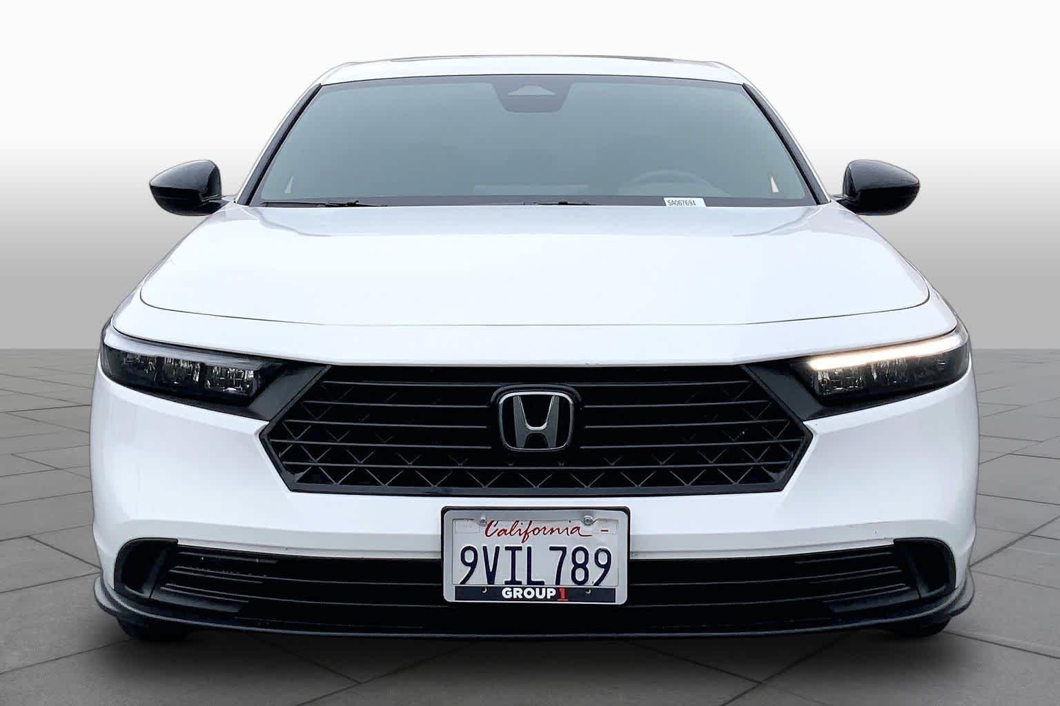 Used 2025 Platinum White Pearl Honda Sport image 3