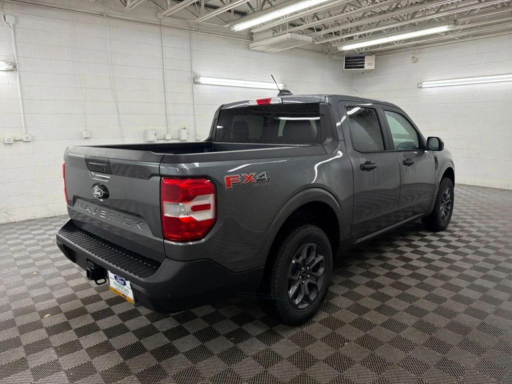 New 2026 Gray Ford XLT image 3