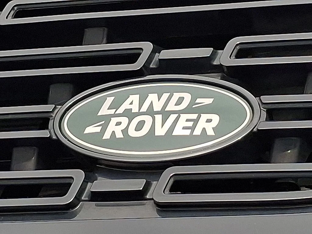 Certified Used 2023 Santorini Black Metallic Land Rover SE Dynamic image 29