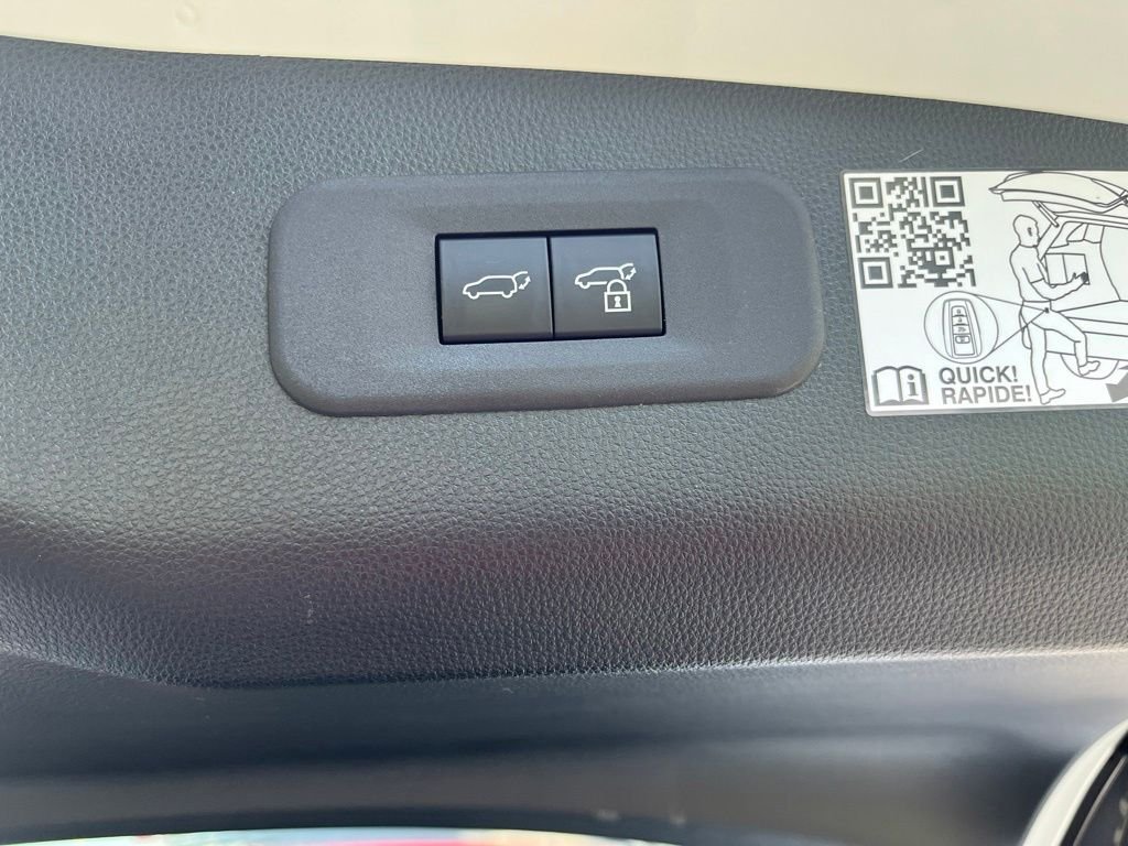 Used 2025 White Toyota XLE image 28