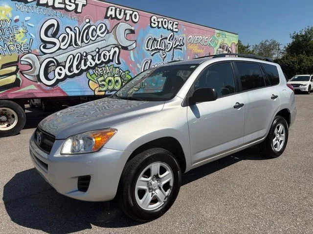 Used 2010 Silver Toyota Base image 3