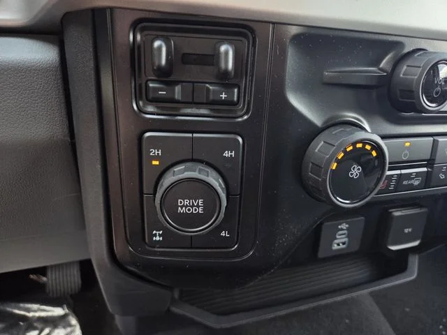 New 2026 Oxford White Ford F-250® XLT image 34