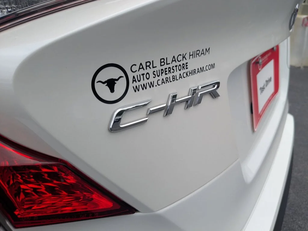 Used 2021  Toyota LE image 29