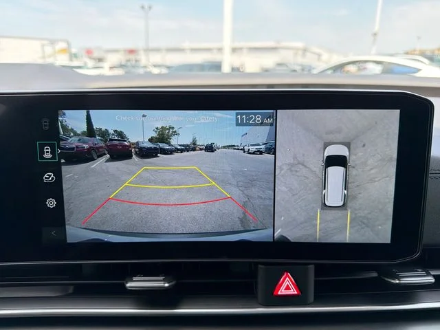 2027 Kia Carnival SX Prestige - Photo 12
