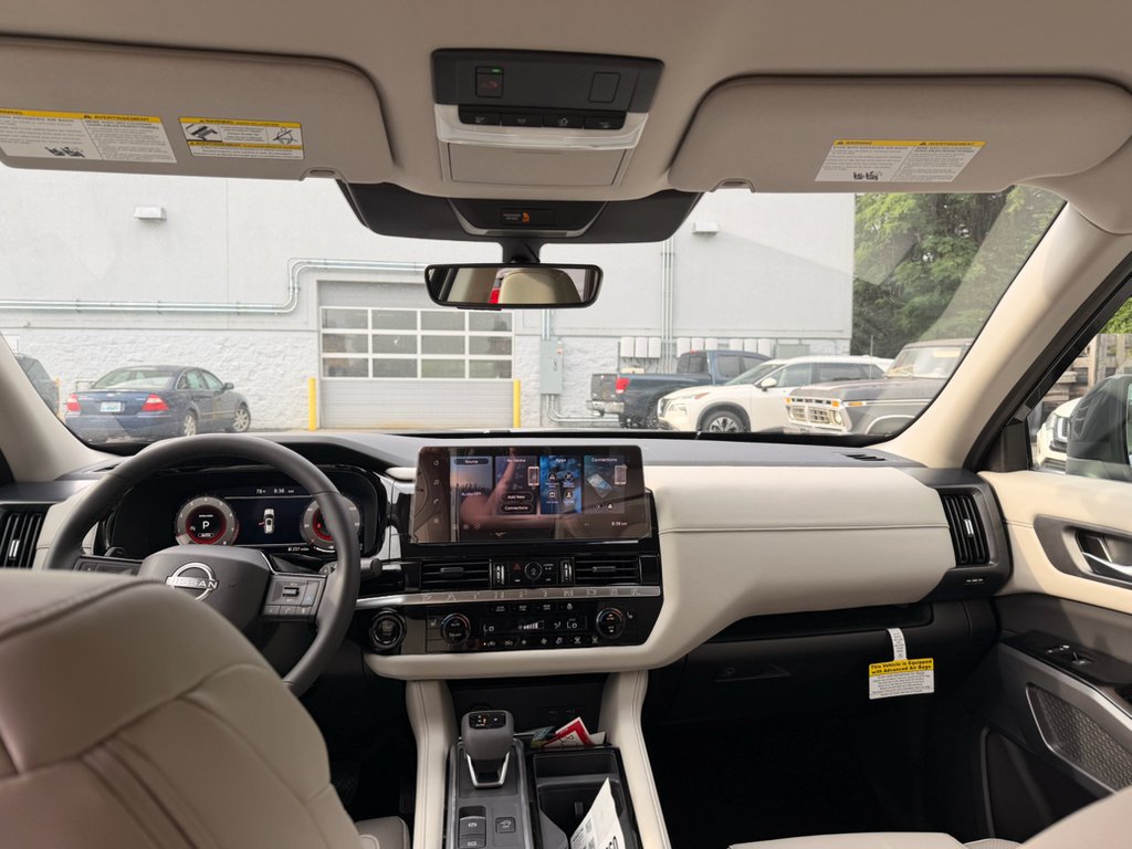 2026 Nissan Pathfinder SL - Photo 8