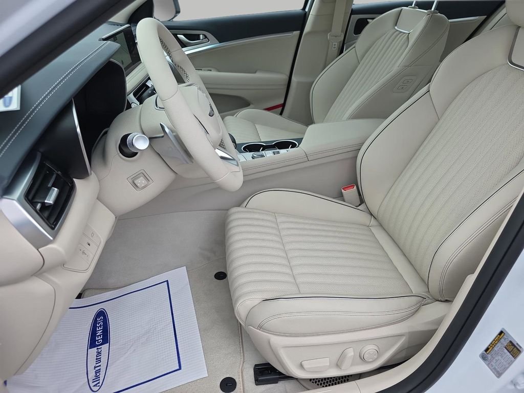 New 2026 White Genesis 2.5T PRESTIGE image 9