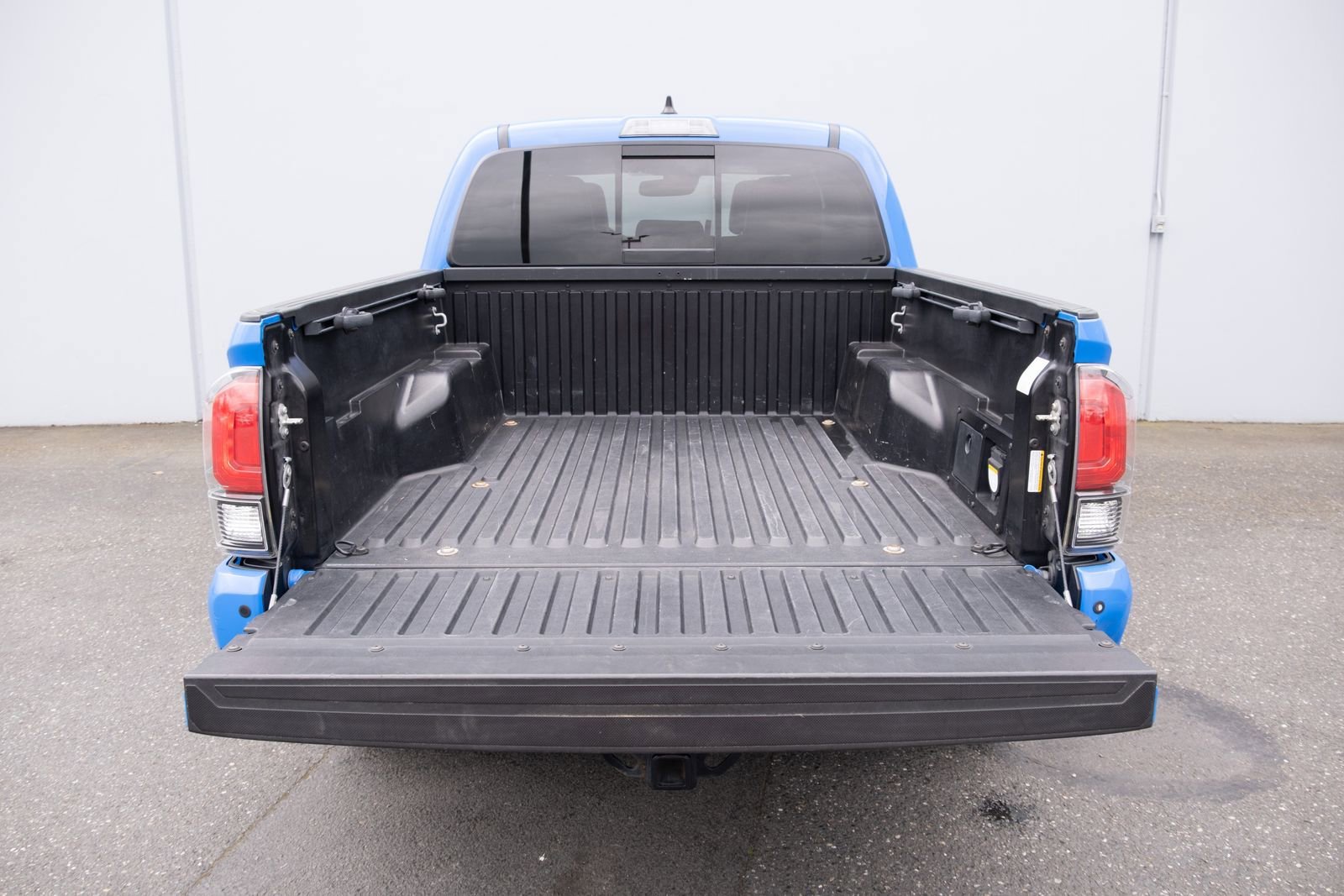 Used 2019  Toyota SR image 21