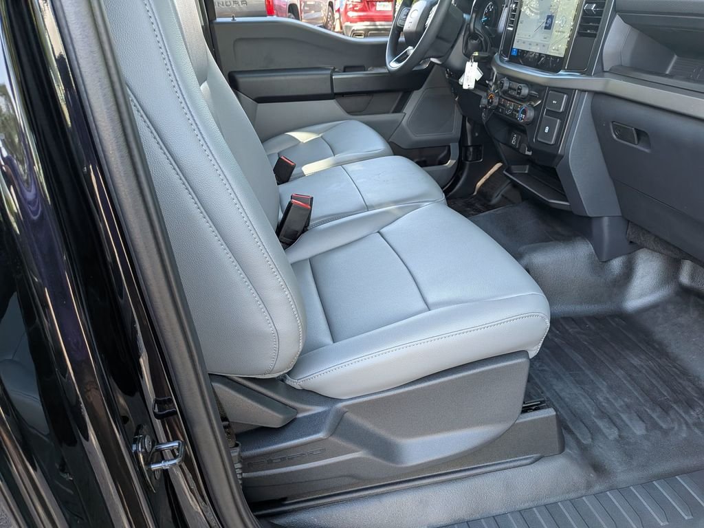 New 2026 Agate Black Metallic Ford XL image 24