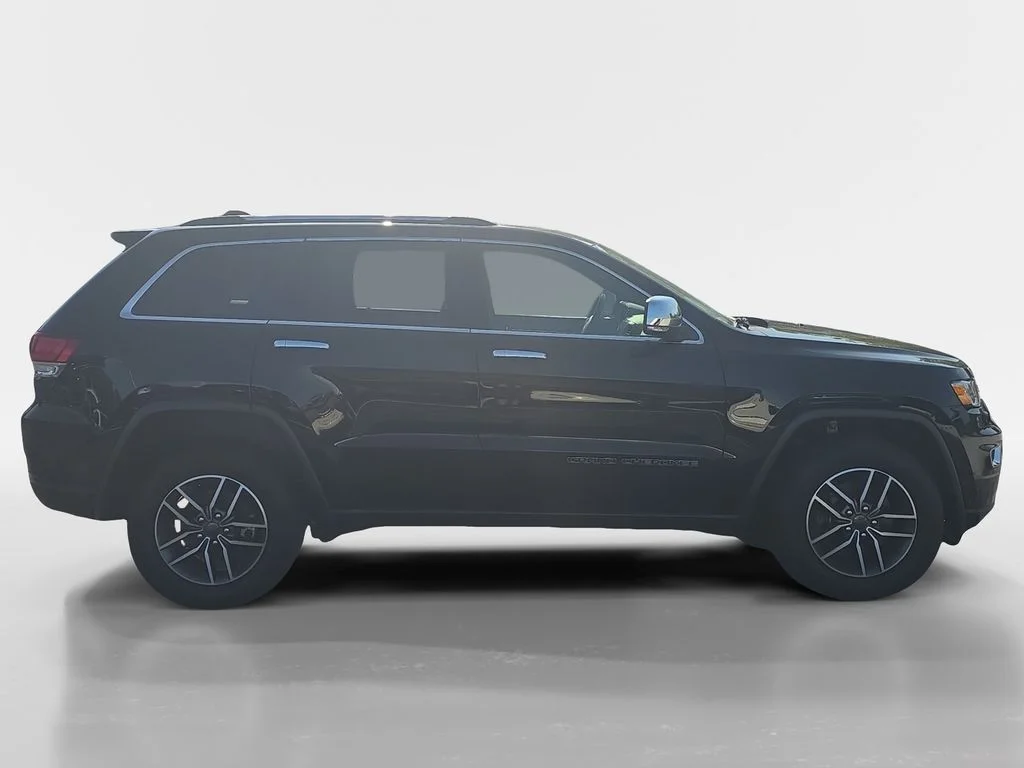 Used 2021 Black Jeep Limited image 9