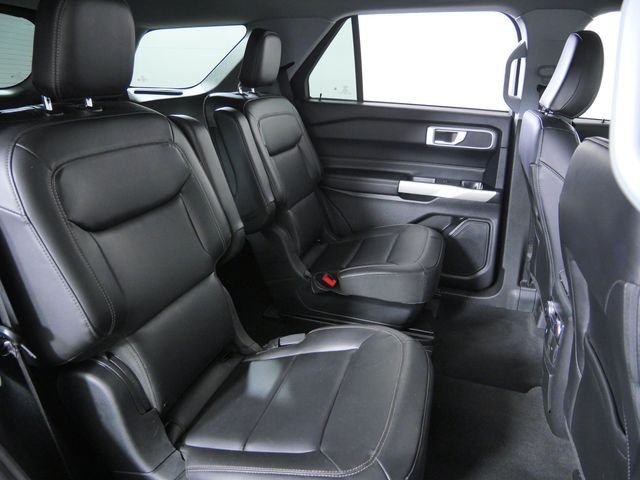 Used 2022 Silver Ford XLT image 14