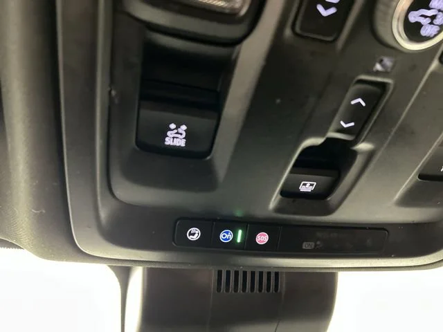 Used 2023 Onyx Black GMC Denali Ultimate image 14