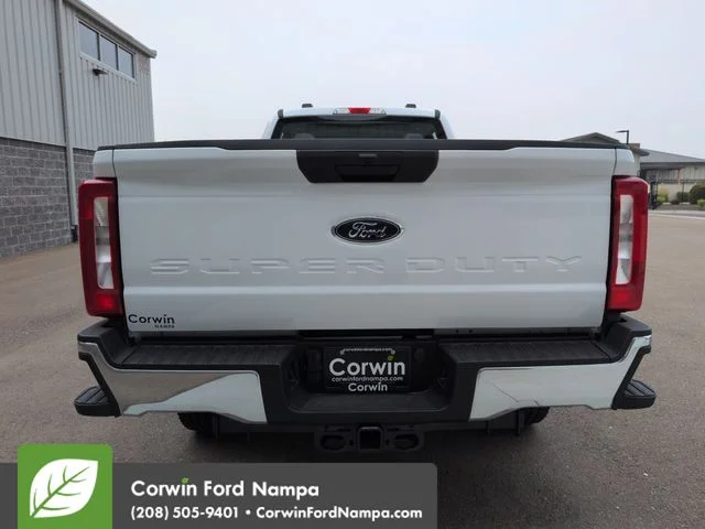 New 2026 Oxford White Ford F-350® XL image 4