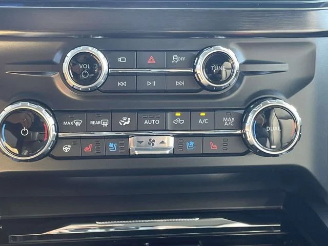 New 2026 Oxford White Ford Lariat image 22