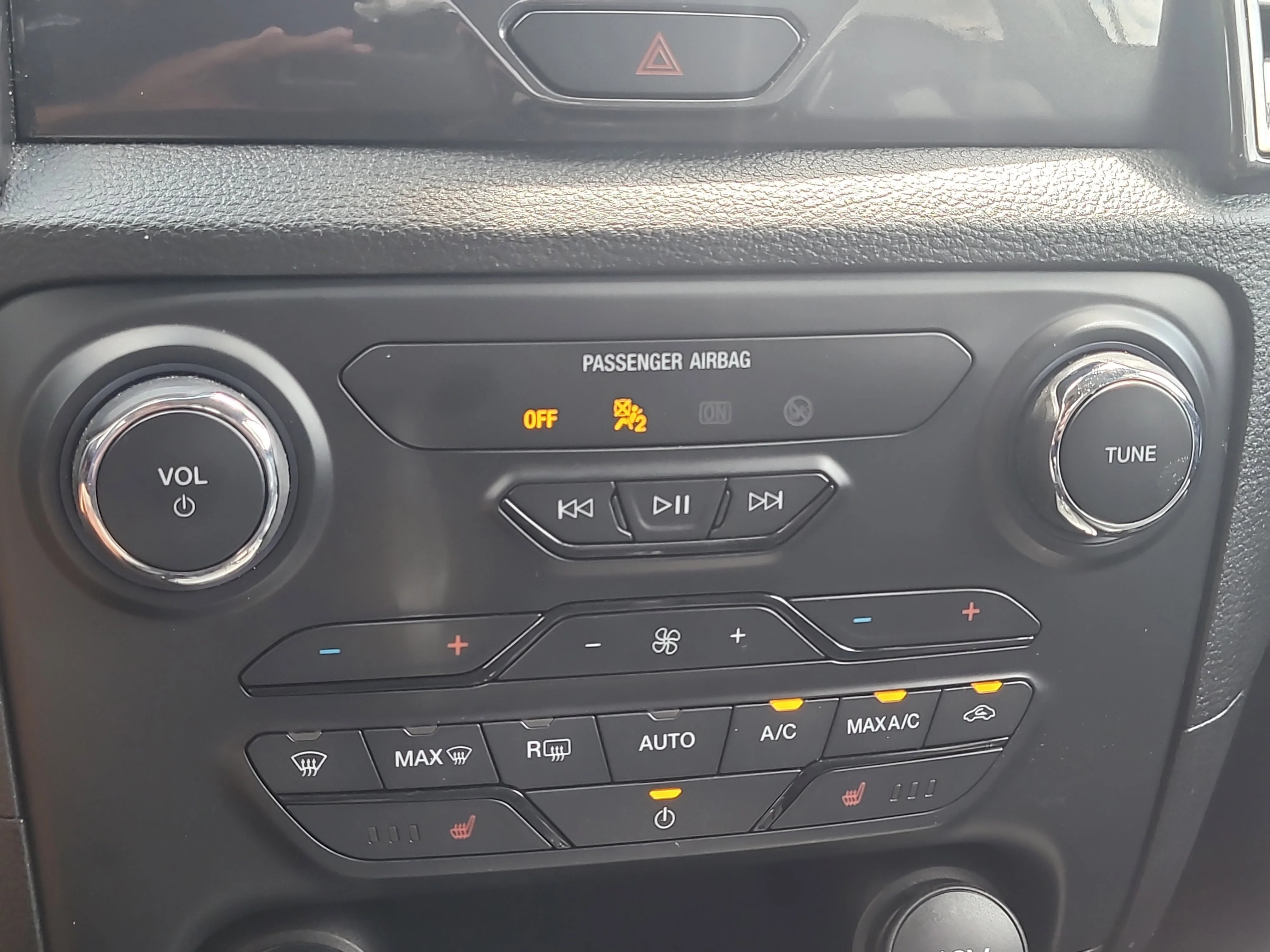 Used 2022 Shadow Black Ford LARIAT image 27