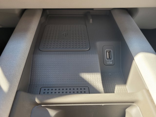 Certified Used 2023 Silver Hyundai SEL image 25