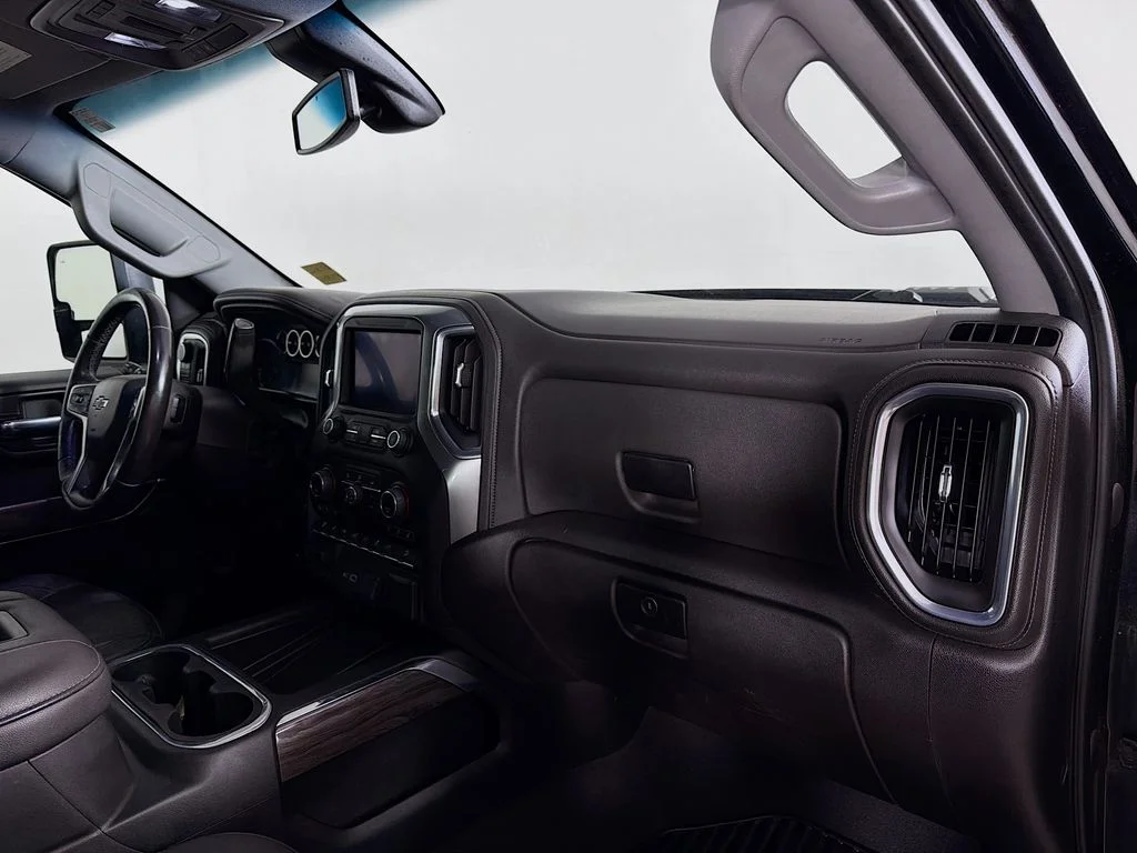 Used 2022 Black Chevrolet LTZ image 26