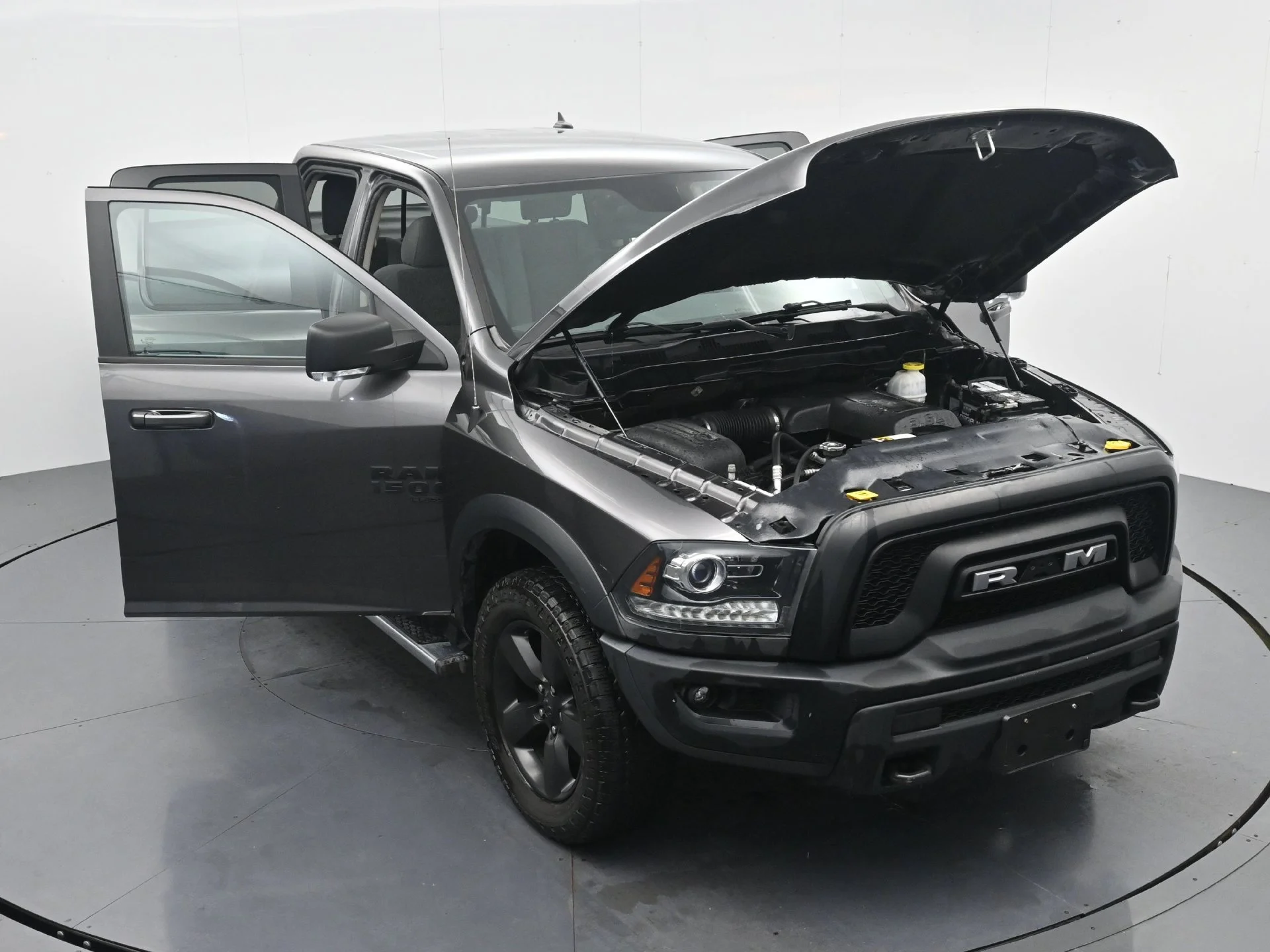 Used 2019 Gray Ram Warlock image 37