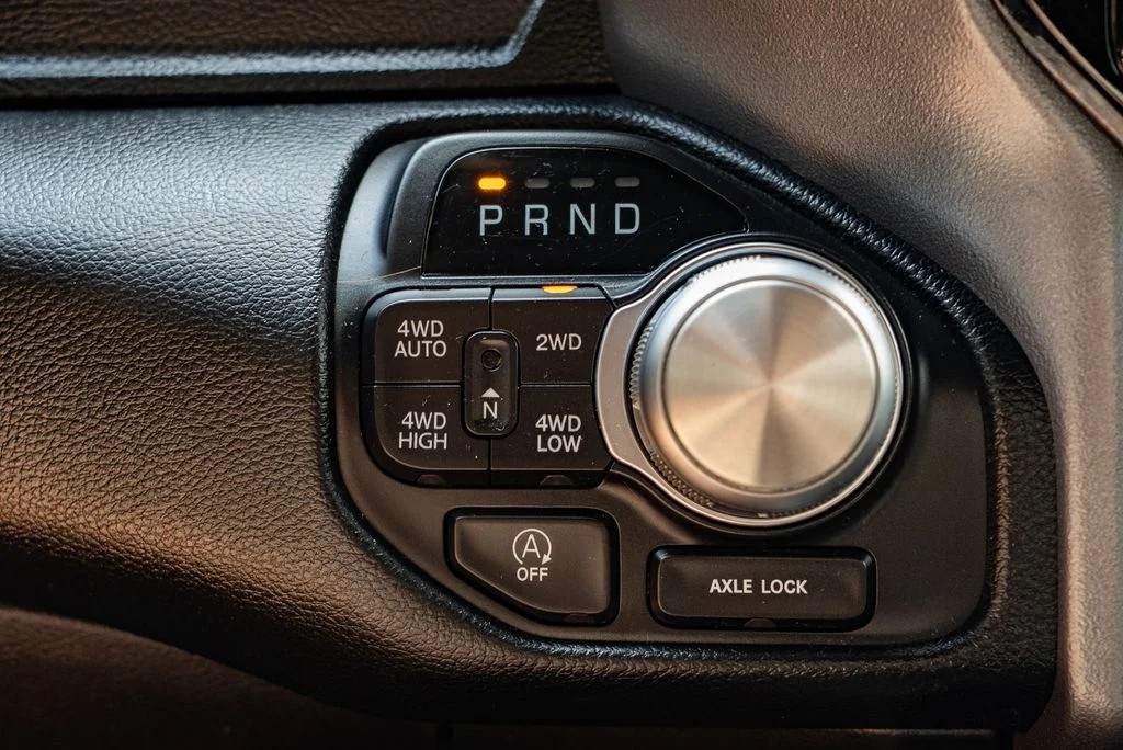 Used 2021 Silver Ram Laramie image 18