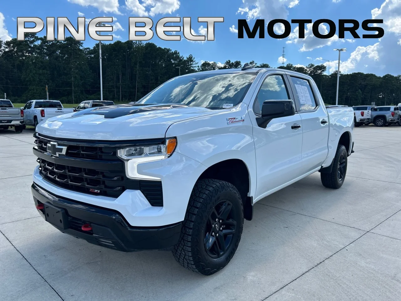 Used 2024 Summit White Chevrolet LT Trail Boss image 1