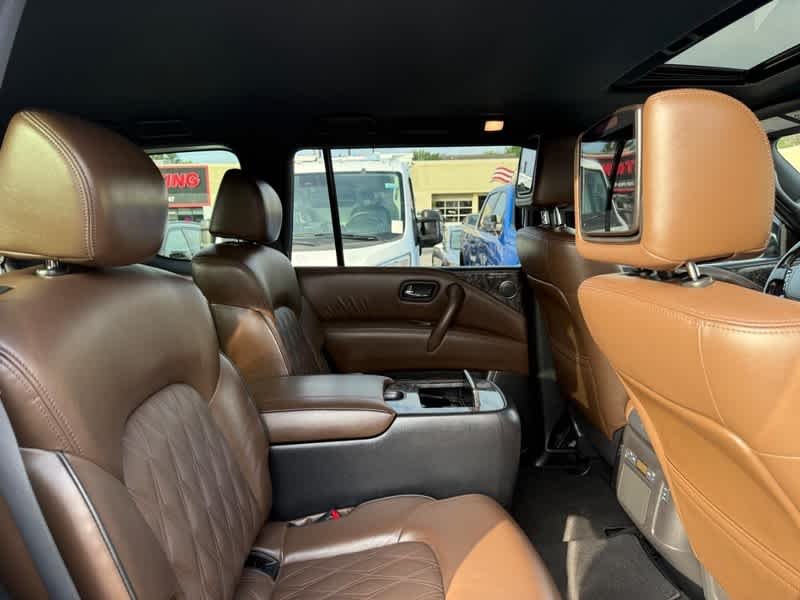Used 2021 Super Black Nissan Platinum image 11