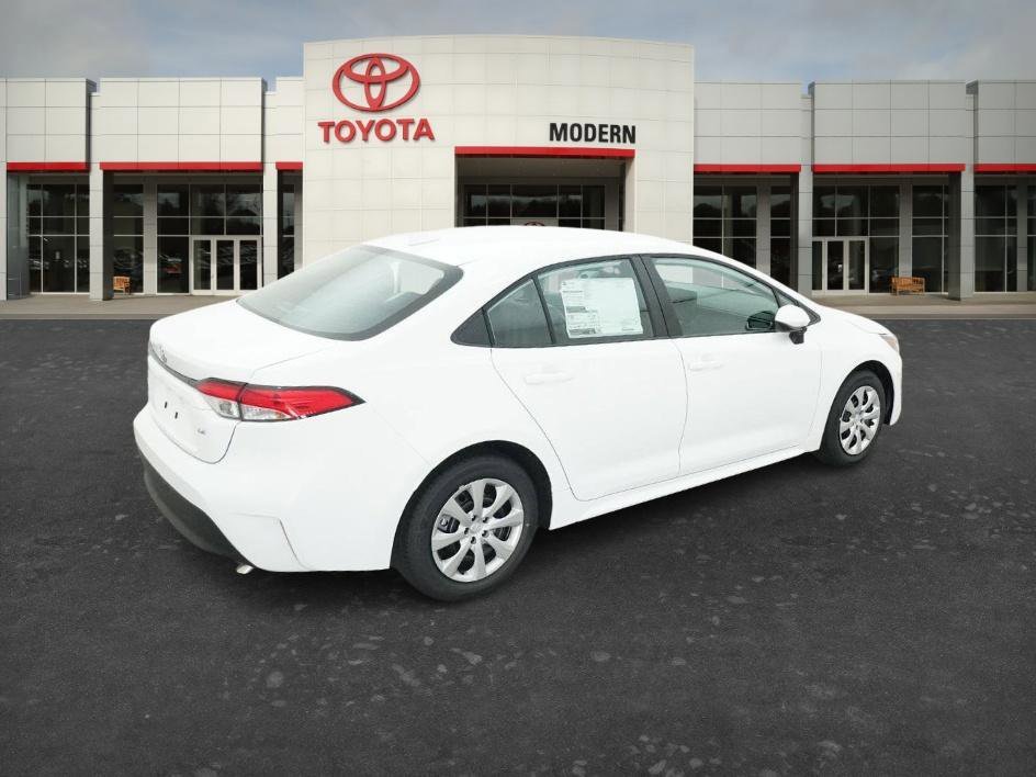 New 2026 Ice Cap Toyota LE image 12