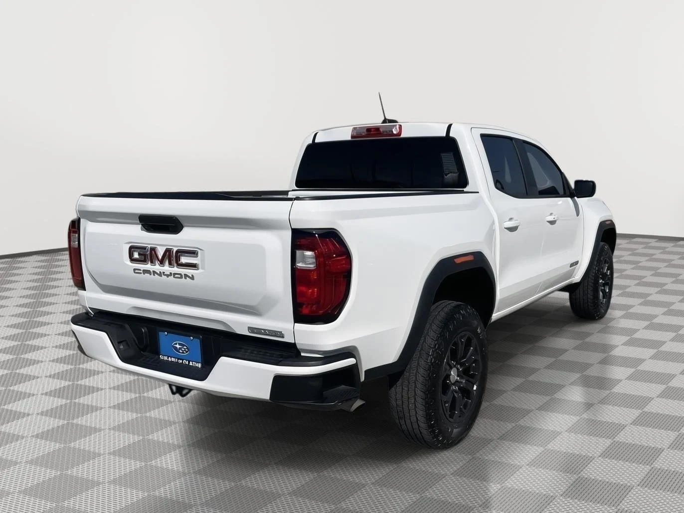 Used 2023 Summit White GMC 2WD Elevation image 8